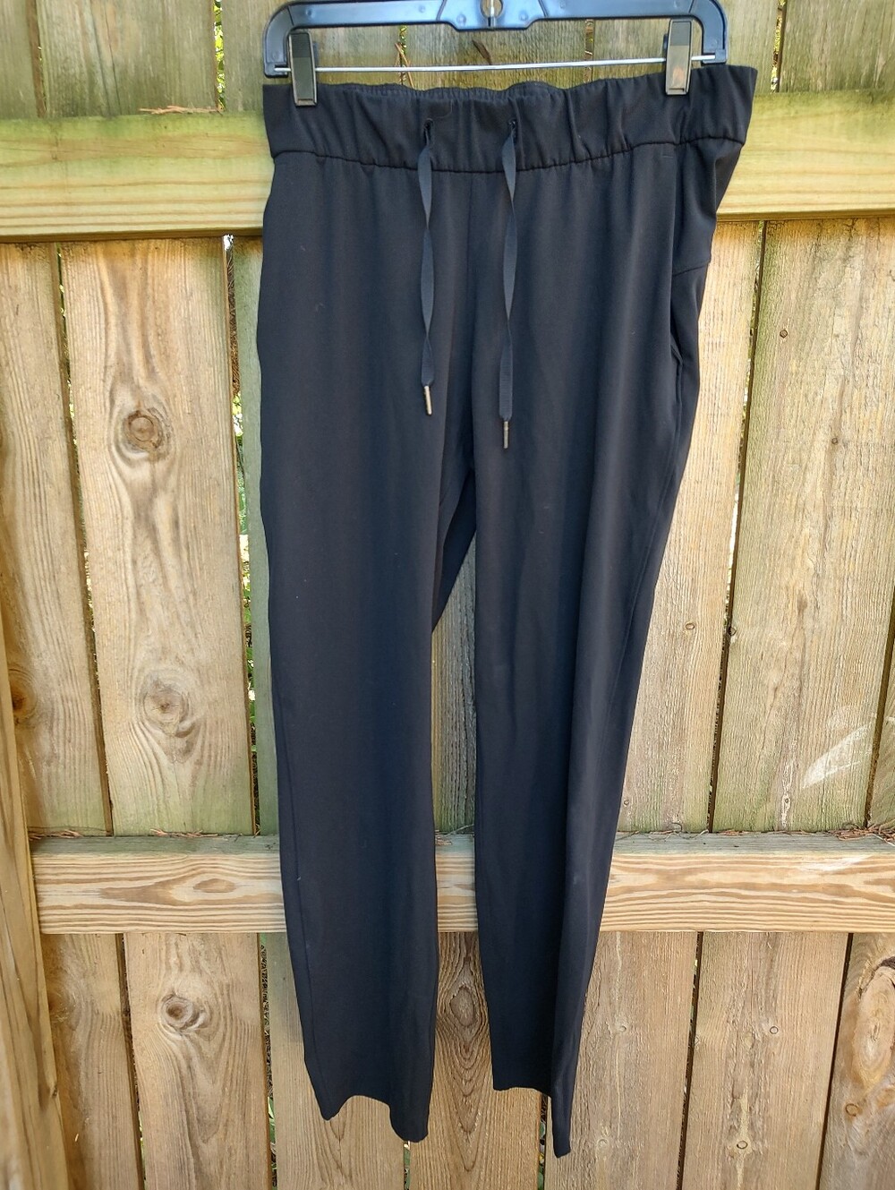 🏵️ Lululemon On The Fly Luxtreme Jogger Women 6 Black Stretch 28 Inseam Pockets